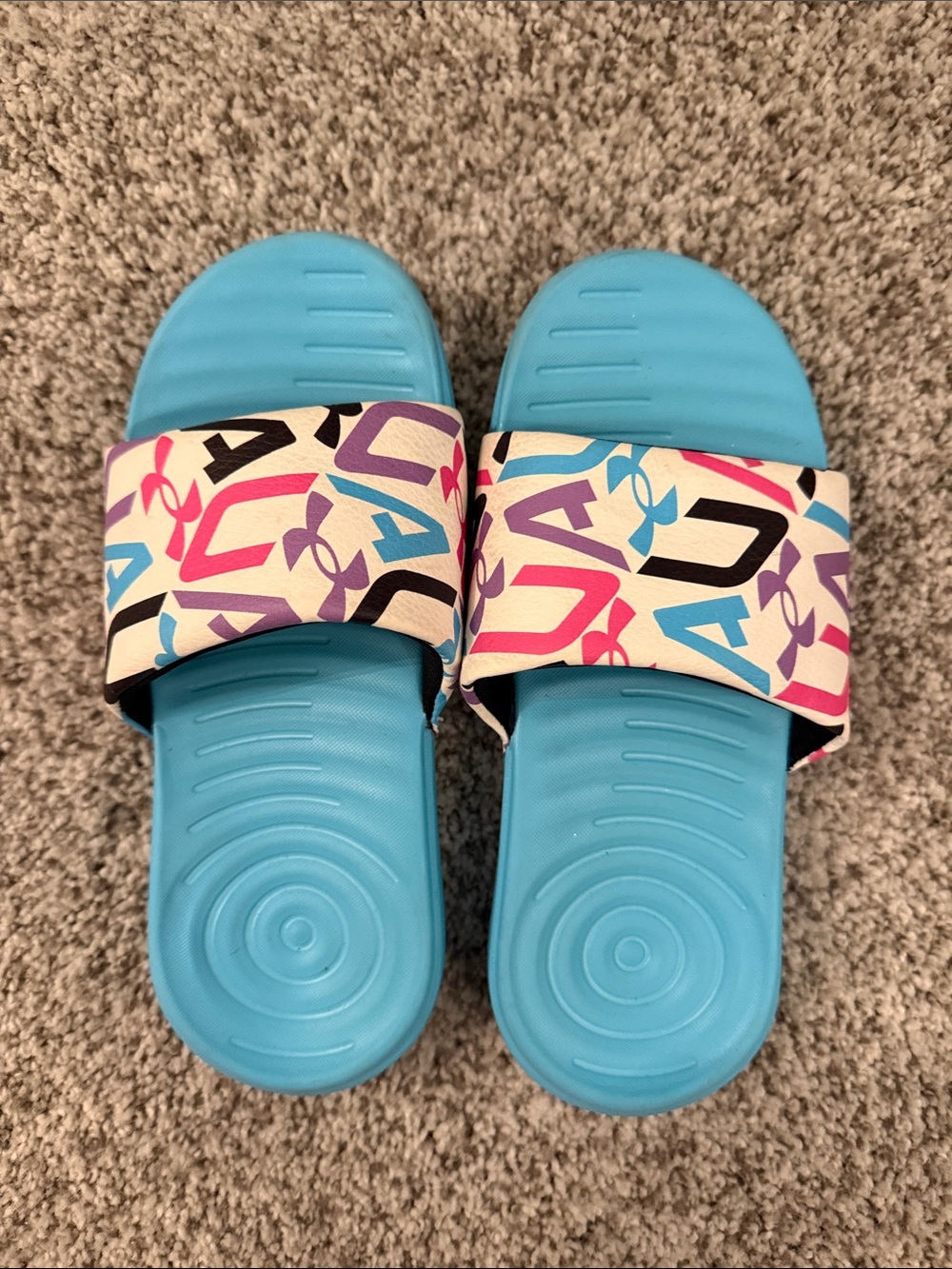 Under Armour slides youth size 1